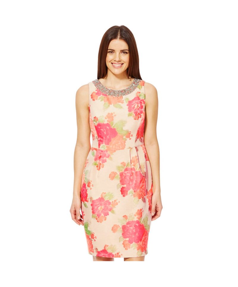 Dress shows slimness - Image 3